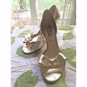 Butter Gold Peep Toe D'orsay Pumps with Bows
